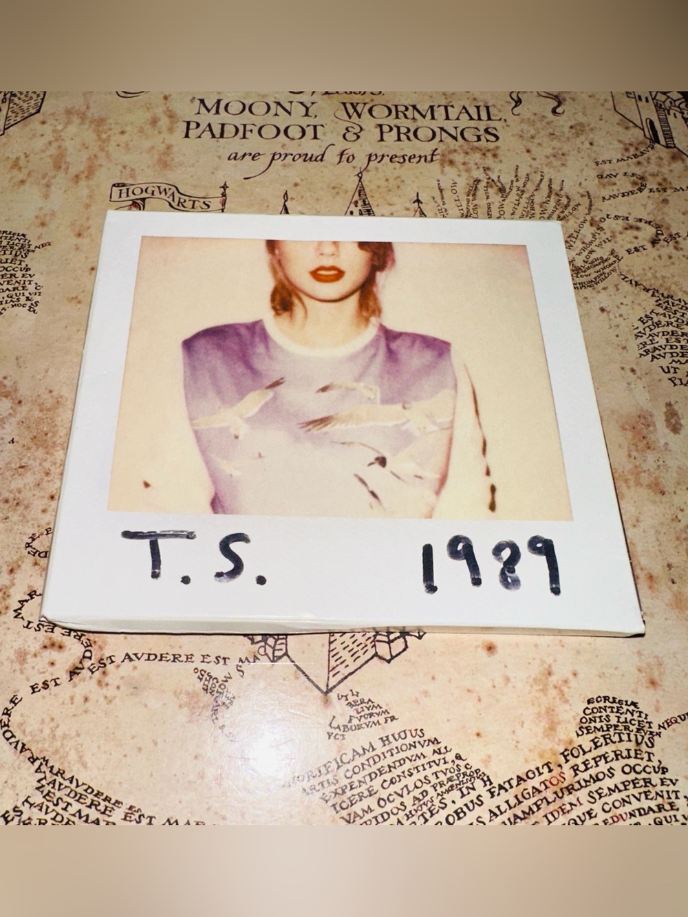 Taylor Swift 1989 Album CD